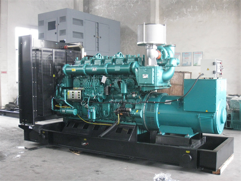 延川200KW 柴油发电机的油耗是多少?